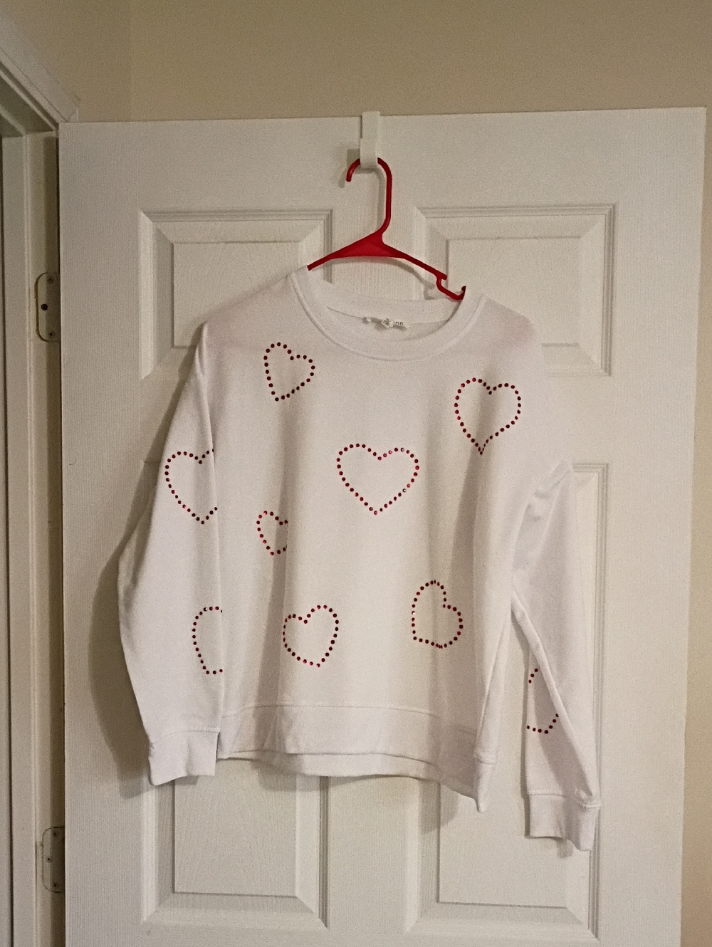 Workshop Republic Clothing White Sweater with Red Heart Dots
